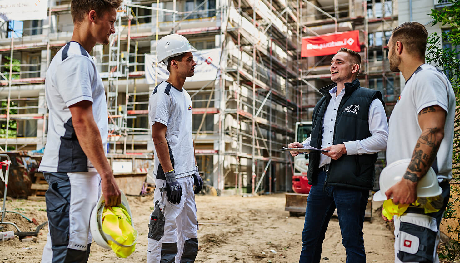 Malerbetrieb Kluge Referenzen Gewerbekunden - Hagelberger Straße - Fassadensanierung - Wärmedämmung